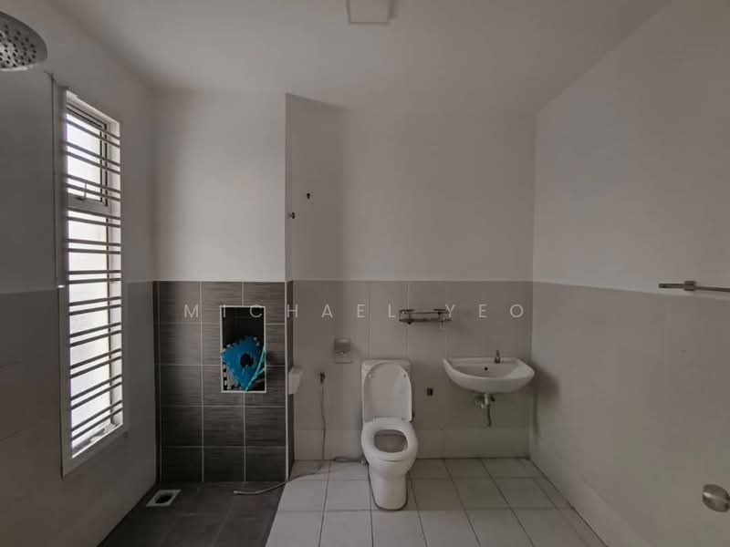 2-storey Terraced House for Sale in Setia Tropika (Johor Bahru) - Michael Yeo - Bathroom - PropertyGuru.com.my