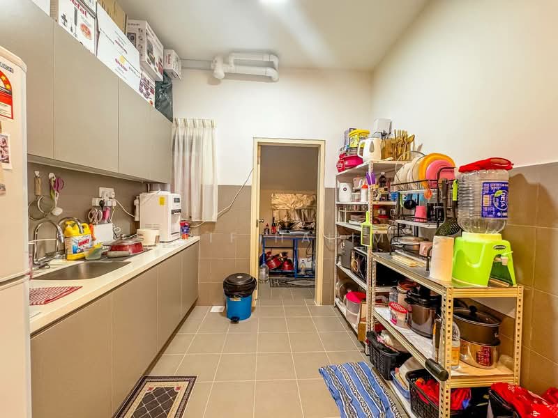 Condominium for Sale at Lakefront Homes - Arif Halim - PropertyGuru.com.my