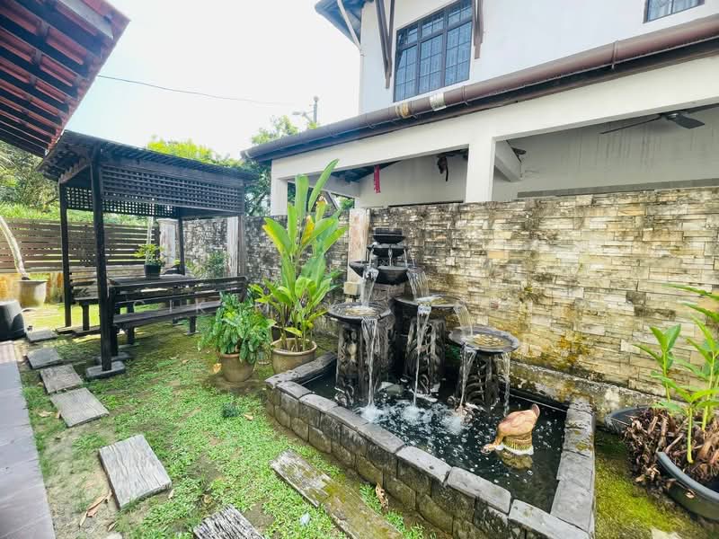 Bungalow for Sale in Gombak (Kuala Lumpur) - Cik Maya Abdul - Garden - PropertyGuru.com.my