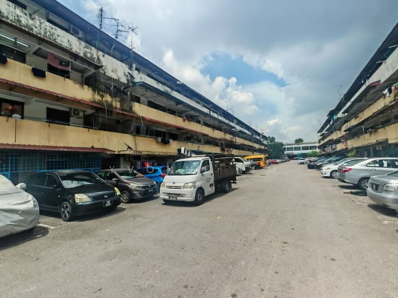 Flat for Sale at Flat Taman Ungku Tun Aminah - Yvonne Lim - Exterior - PropertyGuru.com.my