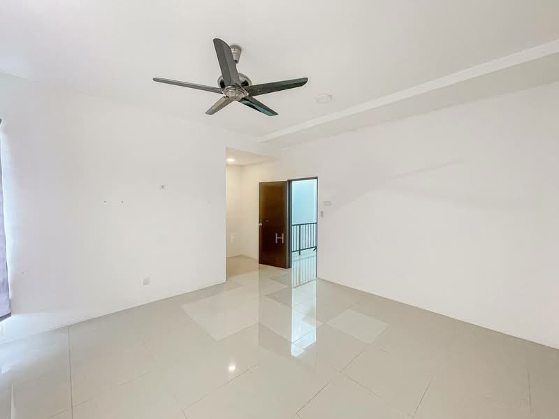 Rumah Teres untuk Dijual di Taman Saujana KLIA (Sepang) - Arif Halim Halim - PropertyGuru.com.my