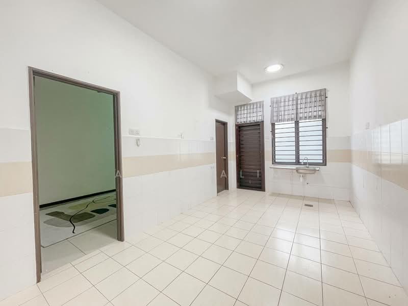 Rumah Teres untuk Dijual di Taman Saujana KLIA (Sepang) - Arif Halim Halim - PropertyGuru.com.my