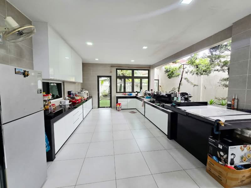Bungalow for Sale in Bandar Kinrara Seksyen 1 (Bandar Kinrara) - John Lee - Kitchen - PropertyGuru.com.my