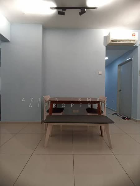 Servis Apartment untuk Dijual di Residences @ 1 Tebrau - Azlan Ismail aiproperty - Dining Room - PropertyGuru.com.my