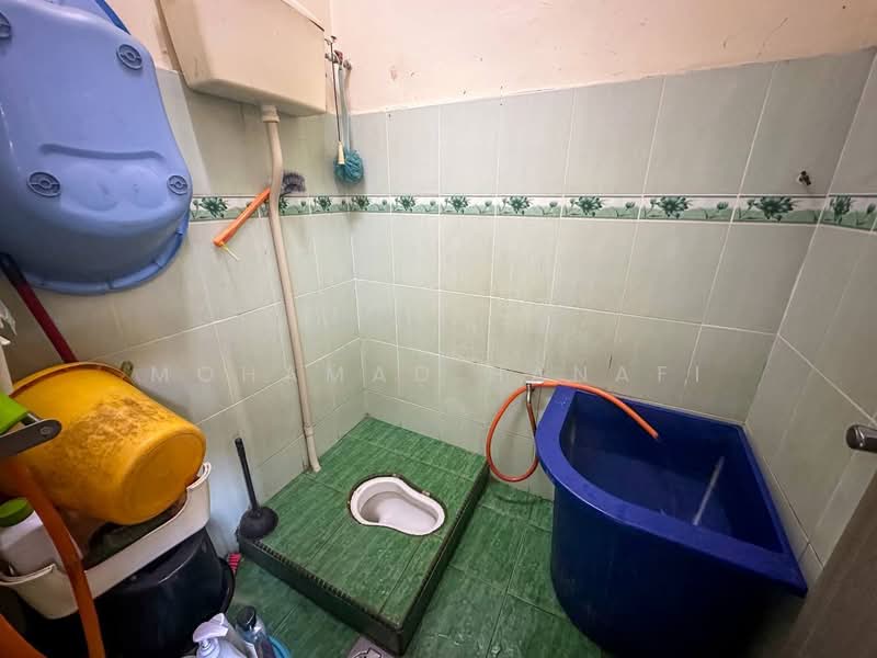 1-storey Terraced House for Sale in Seksyen 18 (Shah Alam) - Mohamad Hanafi - PropertyGuru.com.my