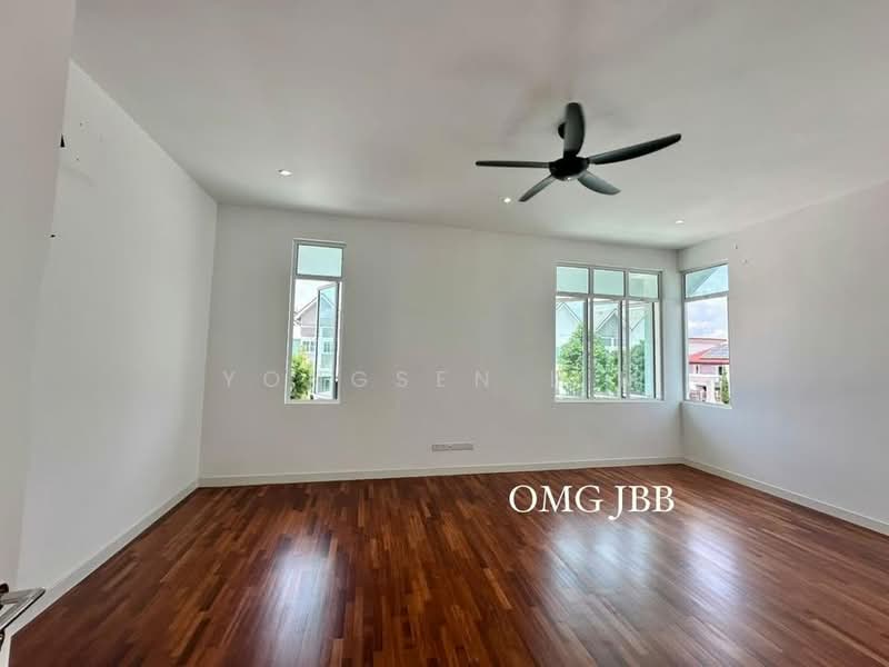 Rumah Berkembar untuk Dijual di Setia Eco Park (Setia Alam) - Yongsen Lim - Living Room - PropertyGuru.com.my