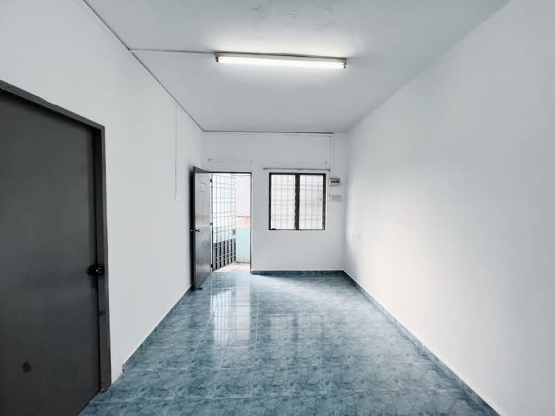 Flat for Sale at Taman Sri Kluang - Jane Poh - Interior - PropertyGuru.com.my