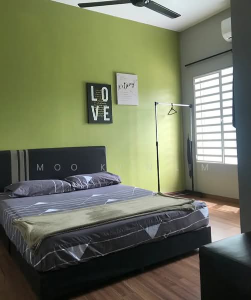 2-storey Terraced House for Sale in Bandar Lahat Mines (Lahat) - Moo Kuen Lim - Bedroom - PropertyGuru.com.my