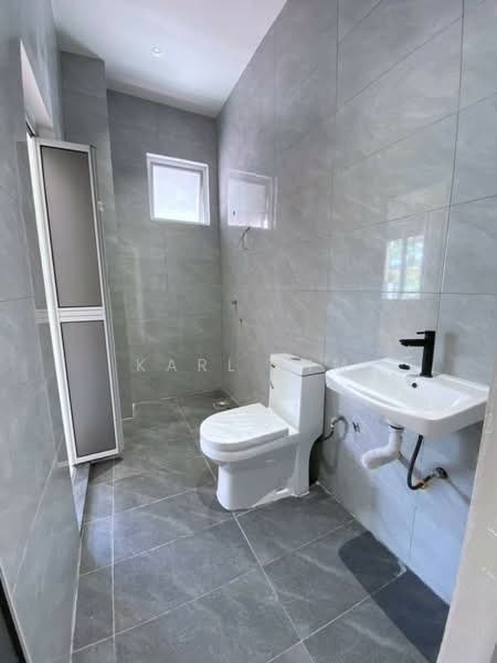 2-storey Terraced House for Sale in Permas Jaya (Johor Bahru) - Karl Lim - Bathroom - PropertyGuru.com.my