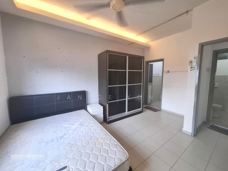 Pangsapuri untuk Disewa di Lake View Suites - Janice Yong - Bedroom - PropertyGuru.com.my
