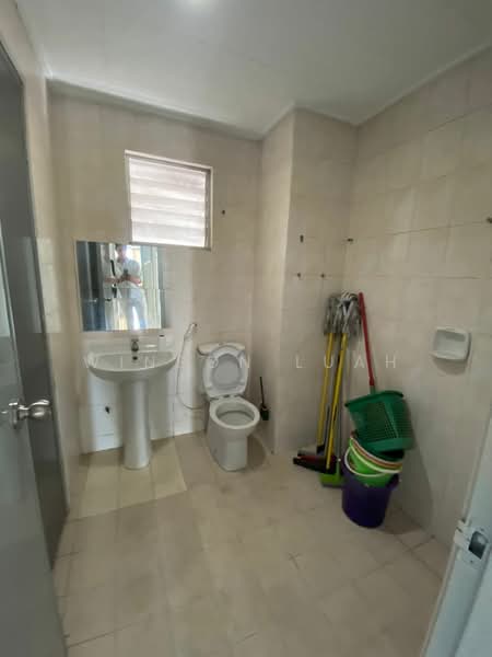 Servis Apartment untuk Disewa di Millennium Place @ Millennium Square - Winson Luah - Bathroom - PropertyGuru.com.my