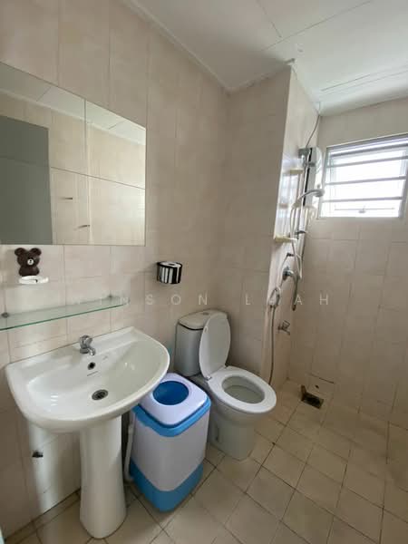 Servis Apartment untuk Disewa di Millennium Place @ Millennium Square - Winson Luah - Bathroom - PropertyGuru.com.my