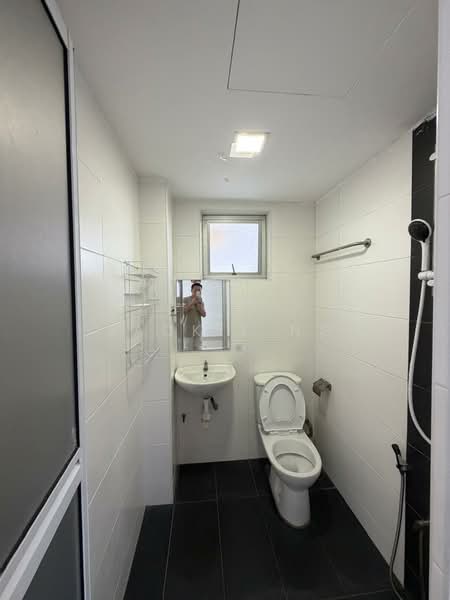 Apartment for Rent at Pangsapuri Danau Pandan 1 - Jackie Ng - Bathroom - PropertyGuru.com.my