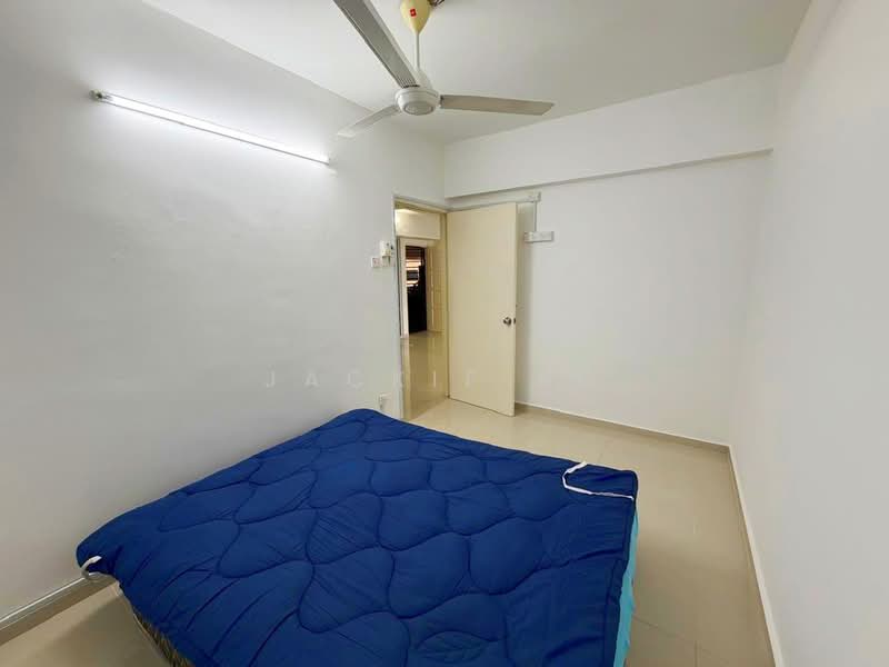 Apartment for Rent at Pangsapuri Danau Pandan 1 - Jackie Ng - Bedroom - PropertyGuru.com.my