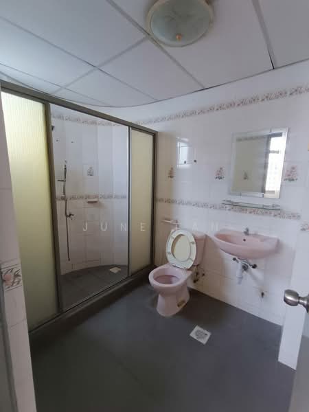 Condominium for Sale at Venice Hill - June Tan - Bathroom - PropertyGuru.com.my