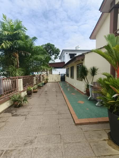 Rumah Teres 2 Tingkat untuk Dijual di Taman Nusa Bestari (Iskandar Puteri (Nusajaya)) - Azlan Ismail aiproperty - Exterior - PropertyGuru.com.my