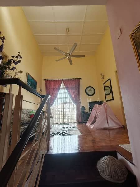 Rumah Teres 2 Tingkat untuk Dijual di Taman Nusa Bestari (Iskandar Puteri (Nusajaya)) - Azlan Ismail aiproperty - Living Room - PropertyGuru.com.my