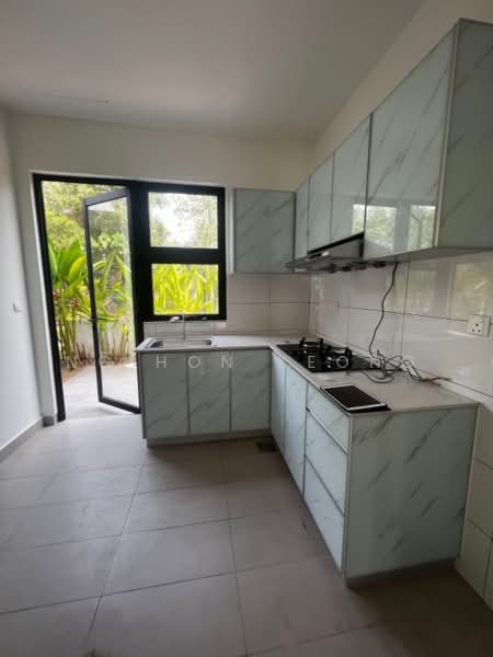 Semi-Detached House for Rent in Telok Panglima Garang (Selangor) - Ng Hon Keong - Kitchen - PropertyGuru.com.my