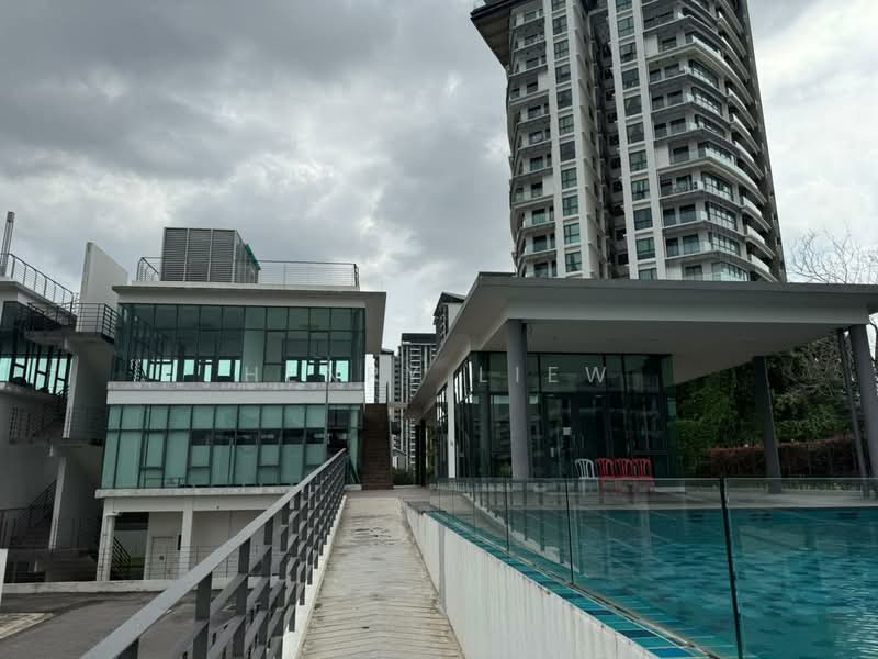 Kondominium untuk Dijual di Cristal Serin Residence - Henry Liew - Exterior - PropertyGuru.com.my
