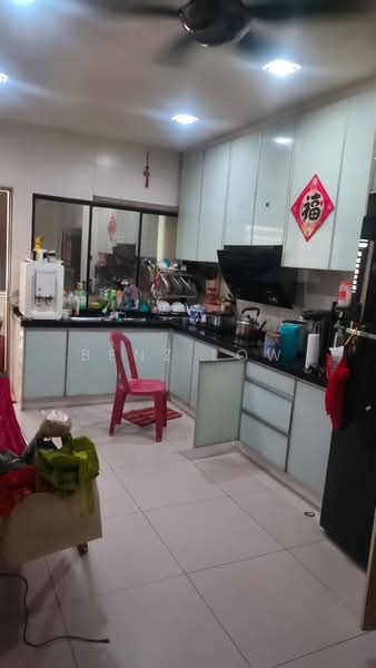 Semi-Detached House for Sale in Bandar Puteri Puchong (Puchong) - Benz Low - Kitchen - PropertyGuru.com.my