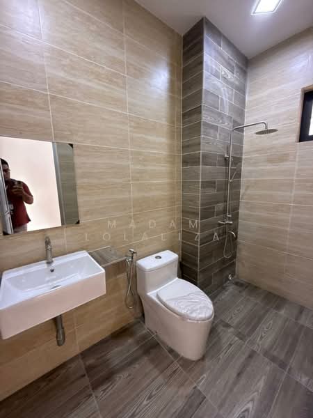 Bungalow for Sale in Seremban (Negeri Sembilan) - Madam Lolaliza - Bathroom - PropertyGuru.com.my