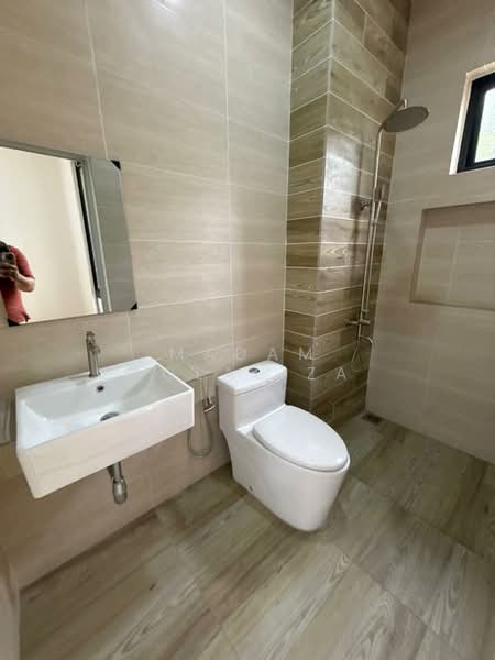 Bungalow for Sale in Seremban (Negeri Sembilan) - Madam Lolaliza - Bathroom - PropertyGuru.com.my