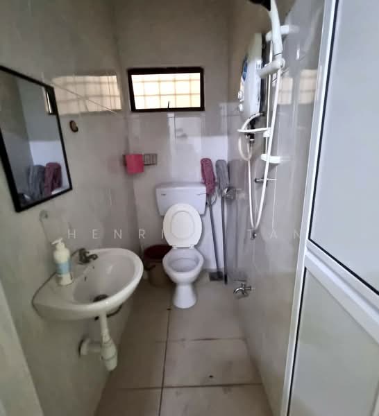 1-storey Terraced House for Sale in Pjs 7 (Sunway) - Henrick Tan - Bathroom - PropertyGuru.com.my