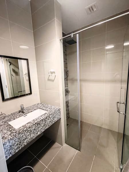 Servis Apartment untuk Disewa di The Azure Residences - Jonathan Raj - Bathroom - PropertyGuru.com.my