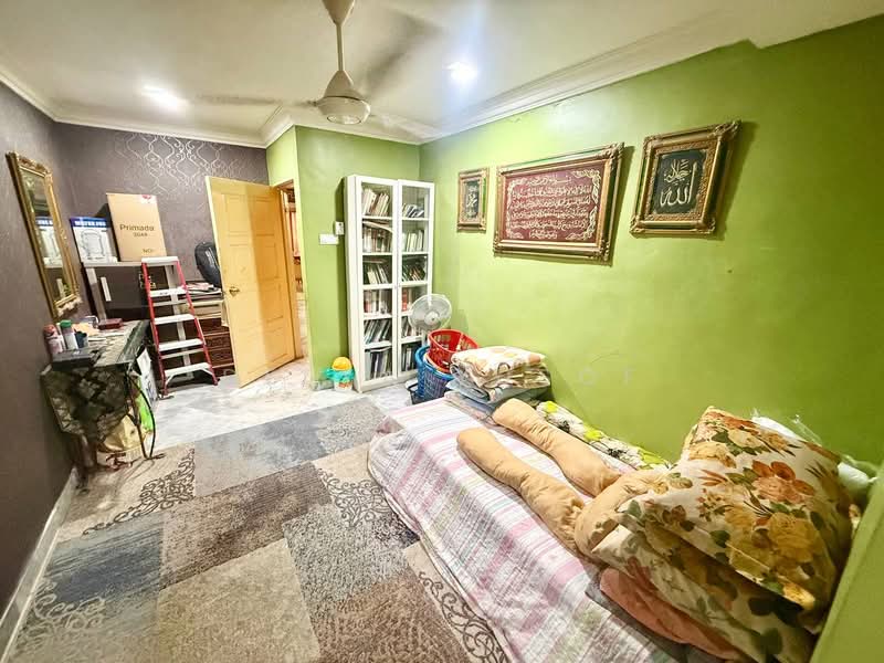 2-storey Terraced House for Sale in Taman Desaria (Petaling Jaya) - Deeya Yusof - PropertyGuru.com.my