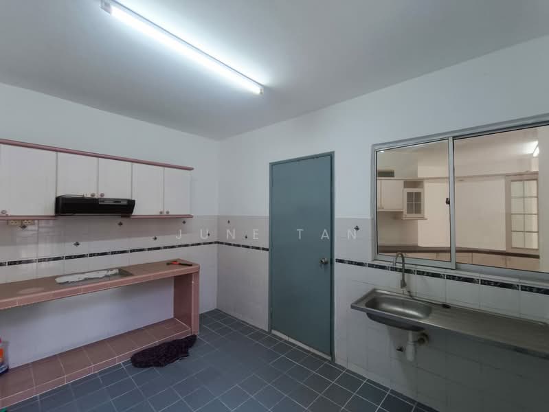 Condominium for Sale at Venice Hill - June Tan - Kitchen - PropertyGuru.com.my