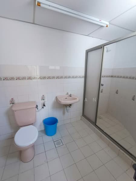 Condominium for Sale at Venice Hill - June Tan - Bathroom - PropertyGuru.com.my