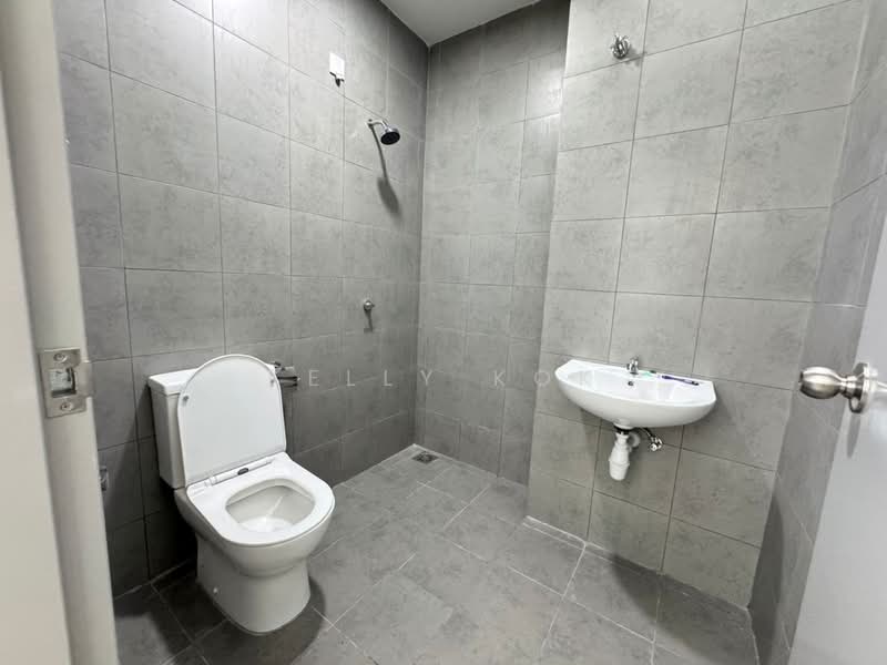 Rumah Teres 2 Tingkat untuk Disewa di Bandar Gamuda Gardens (Rawang) - Kelly Kok - Bathroom - PropertyGuru.com.my