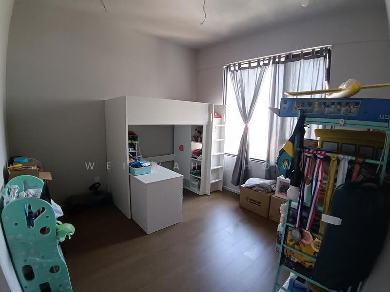 Kediaman Servis untuk Dijual di Aetas Damansara - Shermen Chow - Bedroom - PropertyGuru.com.my