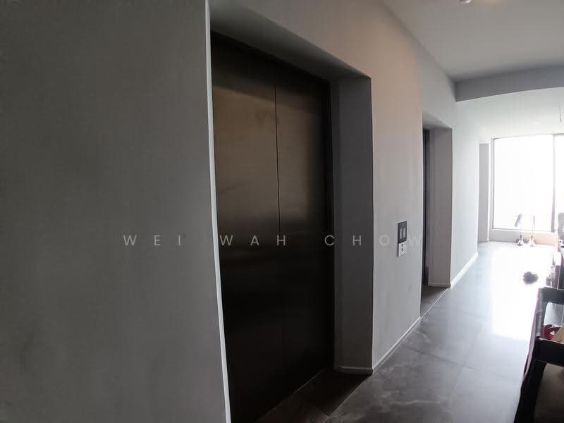 Kediaman Servis untuk Dijual di Aetas Damansara - Shermen Chow - Corridor - PropertyGuru.com.my