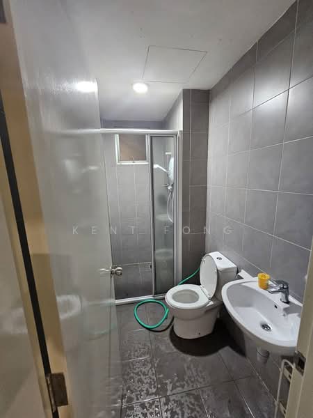 Service Residence for Rent at Savanna Executive Suite @ Southville City - Kent Fong - Bathroom - PropertyGuru.com.my