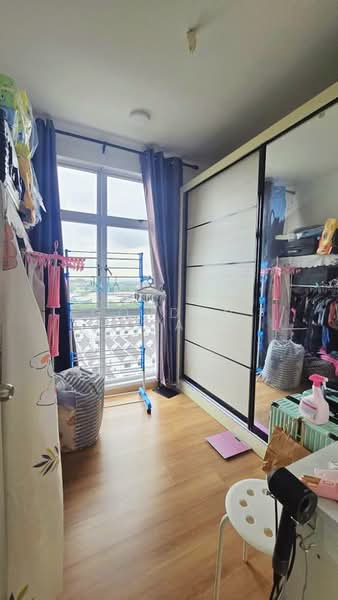 Service Residence for Sale at Midas @ Seri Alam - Gordon Chai - Bedroom - PropertyGuru.com.my