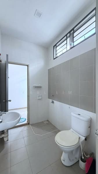 2-storey Terraced House for Sale in Nusa Sentral (Iskandar Puteri (Nusajaya)) - Karl Lim - Bathroom - PropertyGuru.com.my