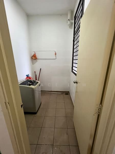 Service Residence for Sale at D'Summit Residences - Grace Low - PropertyGuru.com.my