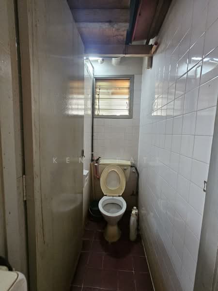 Apartment for Sale at Sri Subang Apartment - Kent Fatt - Bathroom - PropertyGuru.com.my