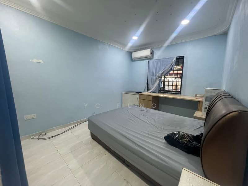 Rumah Teres 1 Tingkat untuk Disewa di Taman Universiti (Skudai) - YC Fung - Bedroom - PropertyGuru.com.my
