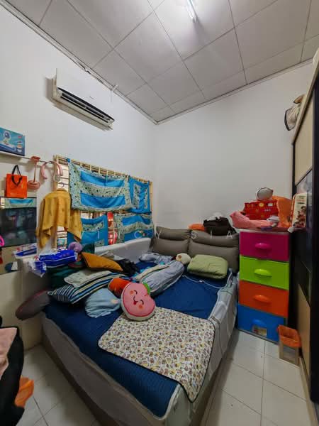 1-storey Terraced House for Sale in Skudai (Johor) - Vincy Sia - Bedroom - PropertyGuru.com.my