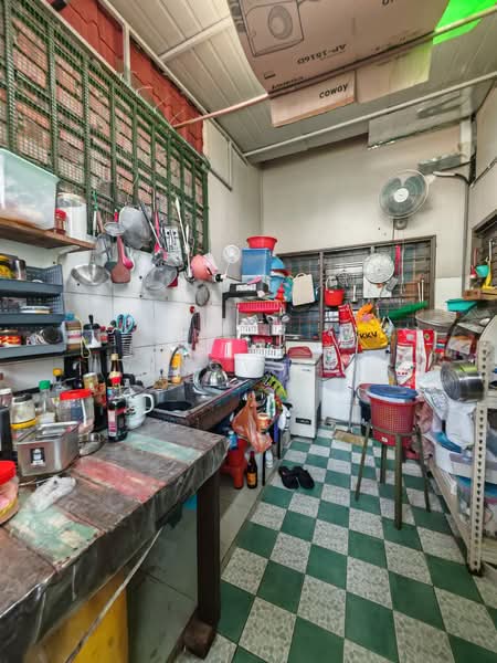 1-storey Terraced House for Sale in Skudai (Johor) - Vincy Sia - Kitchen - PropertyGuru.com.my