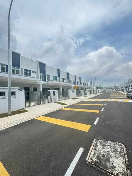 Rumah Teres 2 Tingkat untuk Dijual di Bandar Dato Onn (Tebrau) - Joan Sin - Exterior - PropertyGuru.com.my