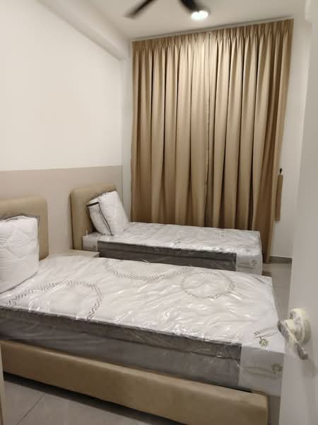 Service Residence for Rent at Savana @ Utropolis - Jane Goh - Bedroom - PropertyGuru.com.my