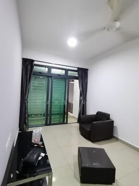 Service Residence for Sale at D'Secret Garden (Pangsapuri Kempas Indah) - Carson . - Living Room - PropertyGuru.com.my