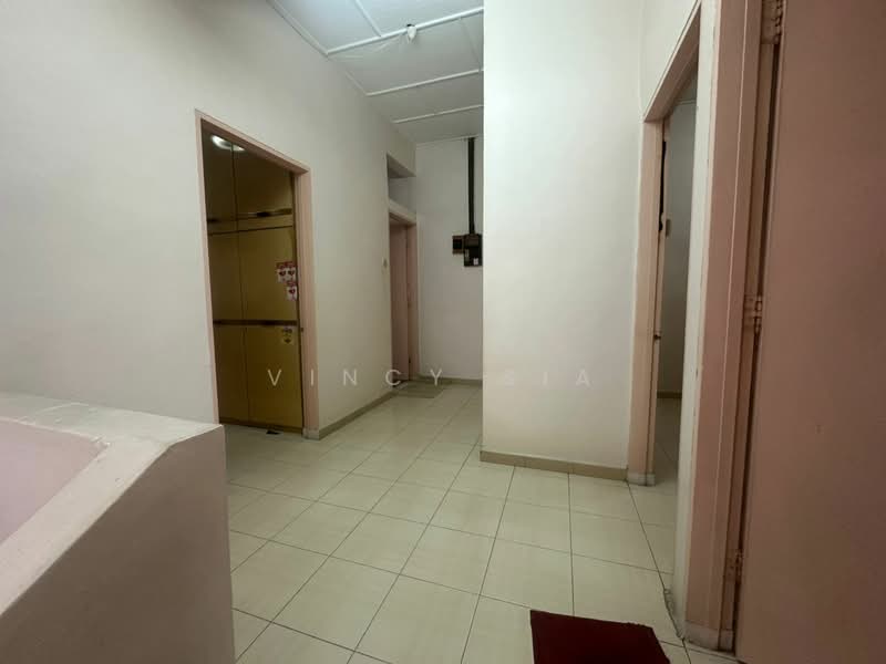 Rumah Teres 2 Tingkat untuk Dijual di Taman Maju Jaya (Johor Bahru) - Vincy Sia - Corridor - PropertyGuru.com.my