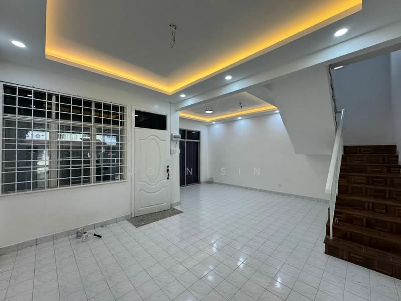 2-storey Terraced House for Sale in Taman Puteri Wangsa (Ulu Tiram) - Joan Sin - Entrance - PropertyGuru.com.my