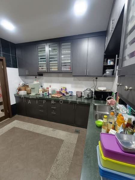 Semi-Detached House for Sale in Taman Setia Indah (Tebrau) - Azlan Ismail aiproperty - Kitchen - PropertyGuru.com.my