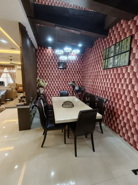 Semi-Detached House for Sale in Taman Setia Indah (Tebrau) - Azlan Ismail aiproperty - Dining Room - PropertyGuru.com.my
