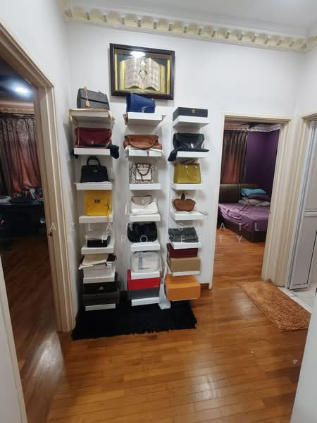 Semi-Detached House for Sale in Taman Setia Indah (Tebrau) - Azlan Ismail aiproperty - Interior - PropertyGuru.com.my